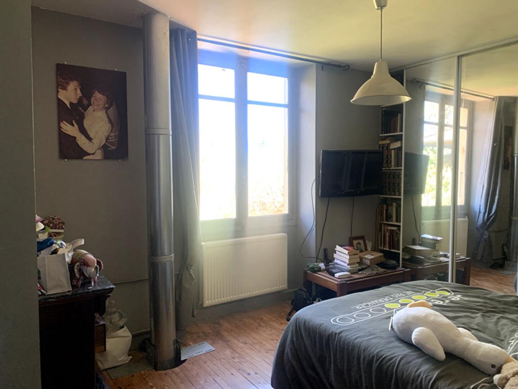 CHATILLON-SAINT-JEAN Maison de 251 m2 Châtillon Saint Jean de 8 pièces 12