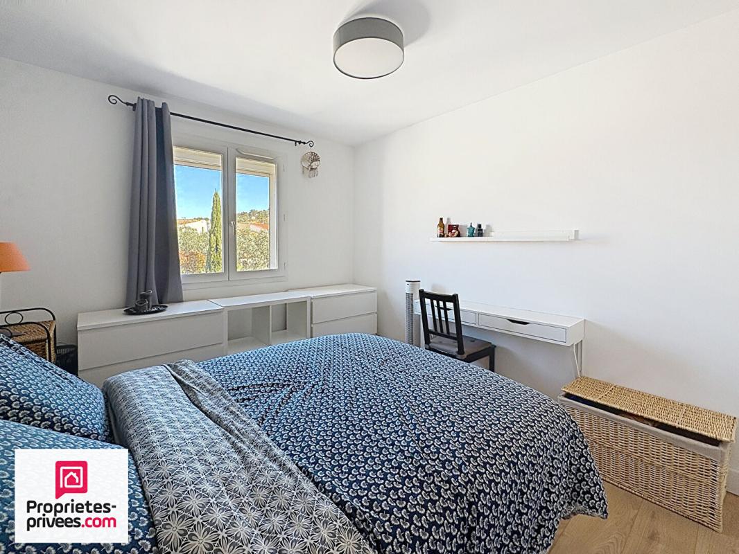 ROCBARON Appartement Rocbaron 2 pièce(s) 12