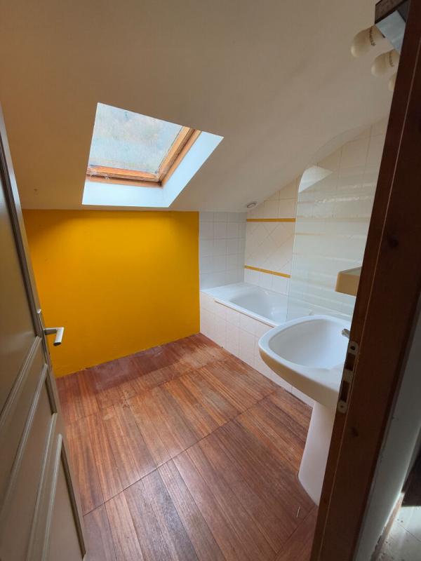 SAINT-EGREVE Maison à rénover sur St Egrève 11