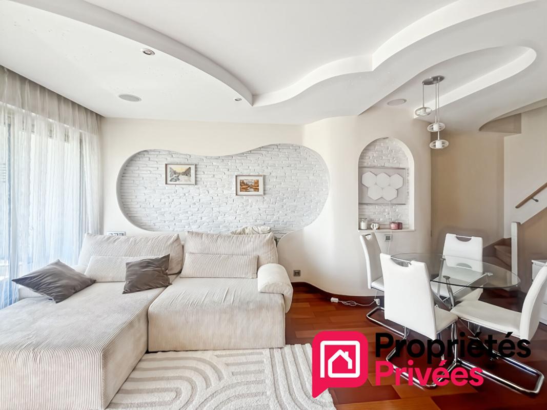 VILLENEUVE-LOUBET Duplex meublé T3 esprit Yachting - 2 terrasses - Marina Baie des Anges 1