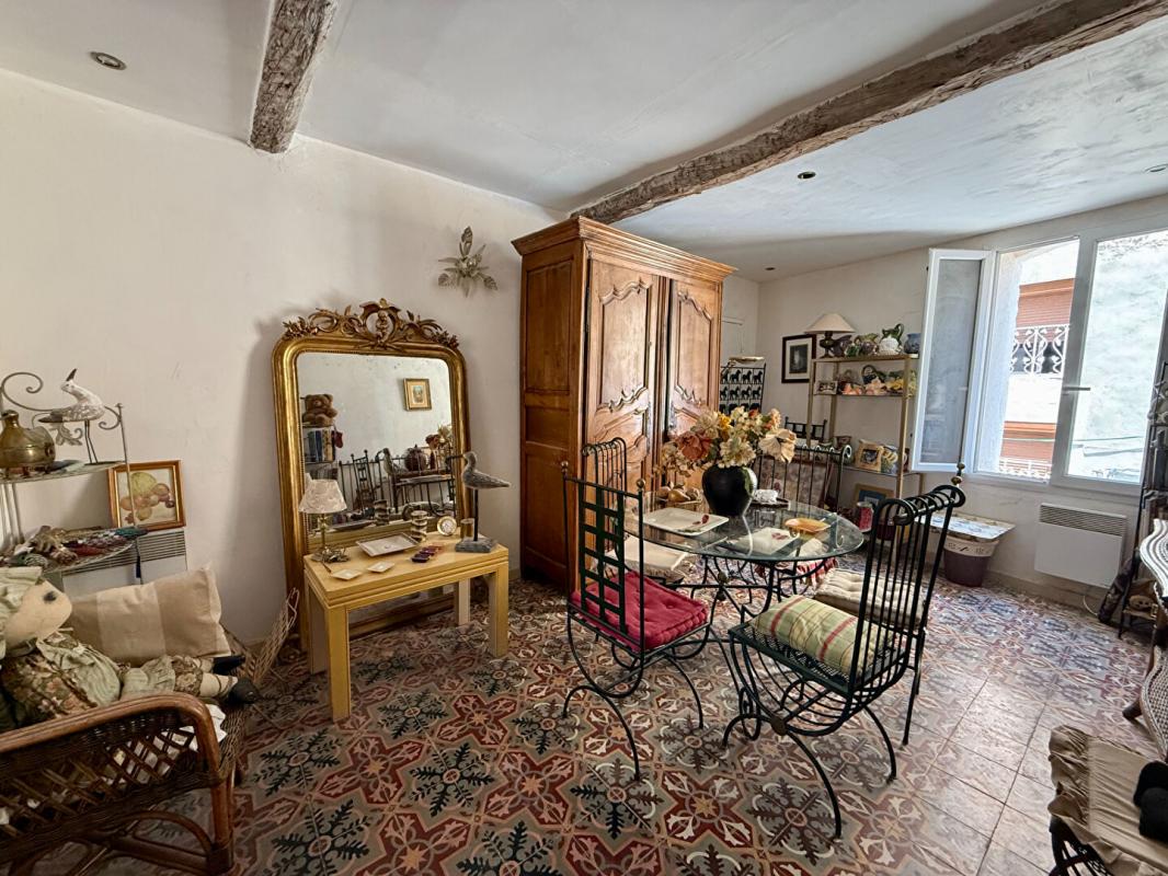 PUISSERGUIER Maison avec appartement, garage et cour à Puisserguier 9