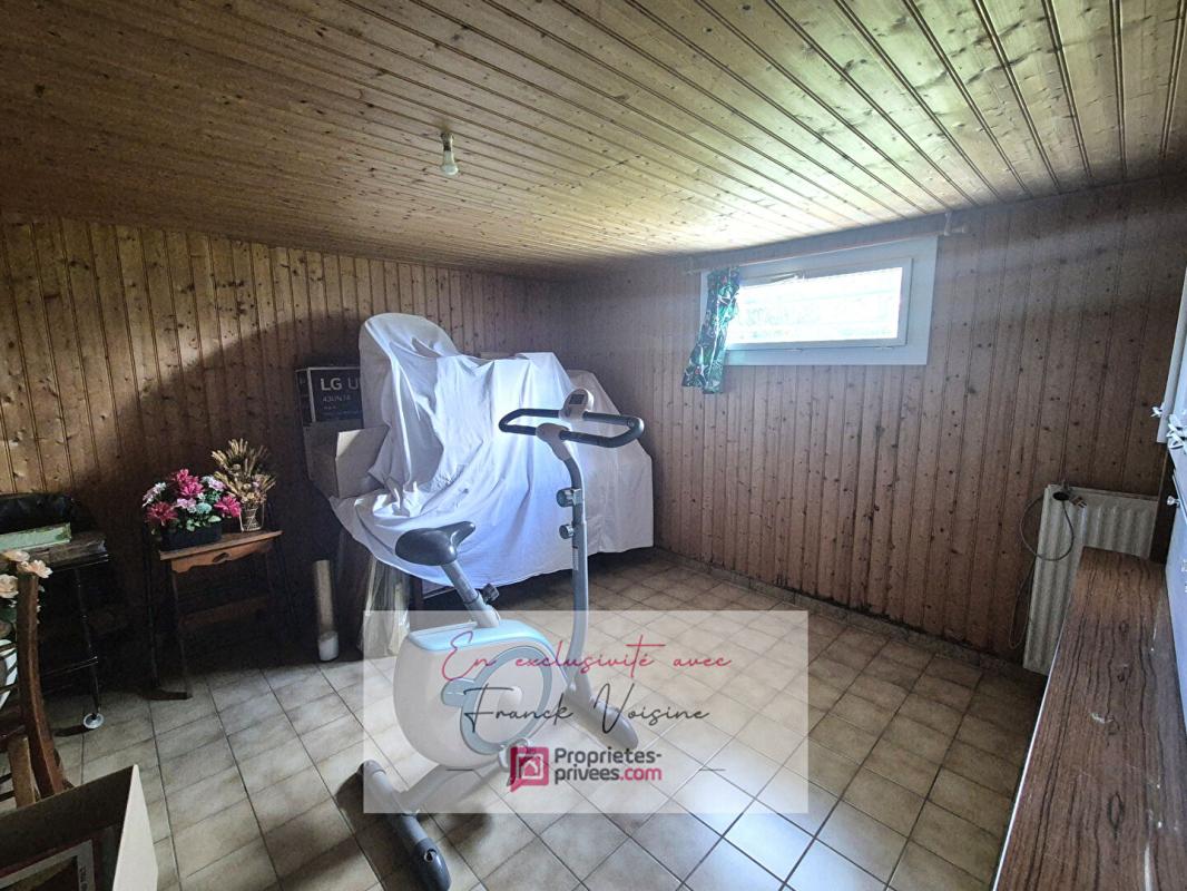 SAINT-MICHEL-MONT-MERCURE A VENDRE en Exclusivité à Saint Michel Mont Mercure, maison de 106 m2 env avec 3 chambres sur une parcelle de 2100 m2 env 16