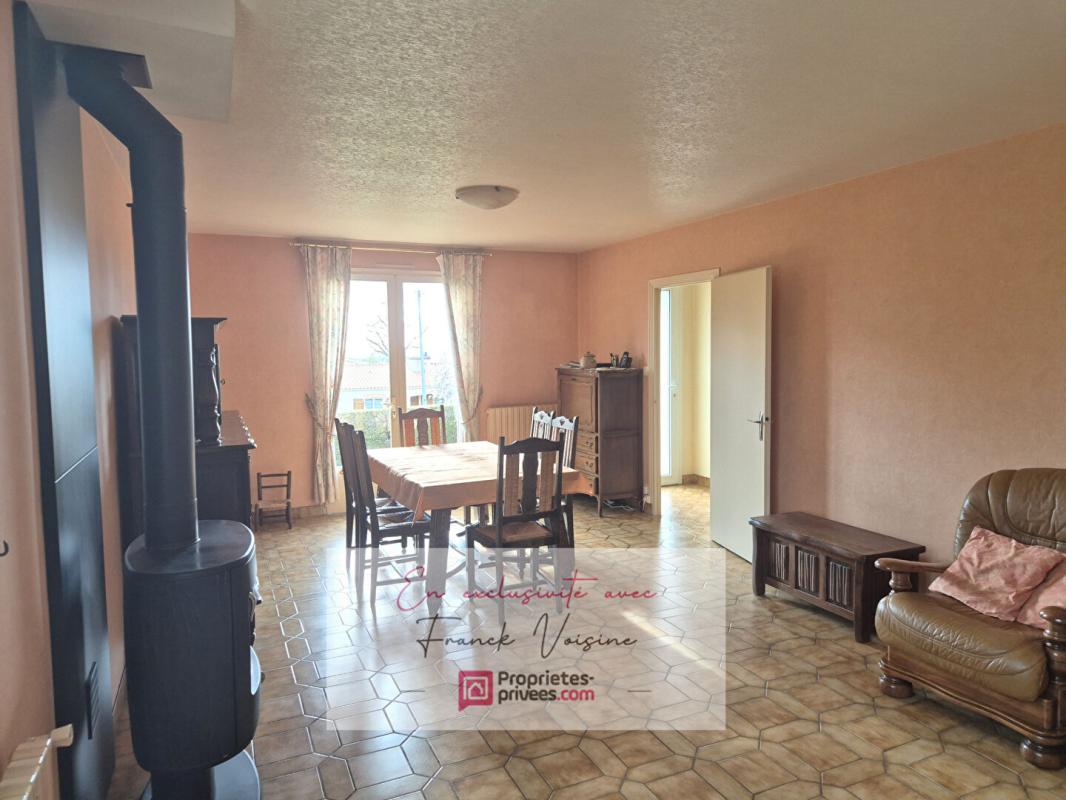 SAINT-MICHEL-MONT-MERCURE A VENDRE en Exclusivité à Saint Michel Mont Mercure, maison de 106 m2 env avec 3 chambres sur une parcelle de 2100 m2 env 9