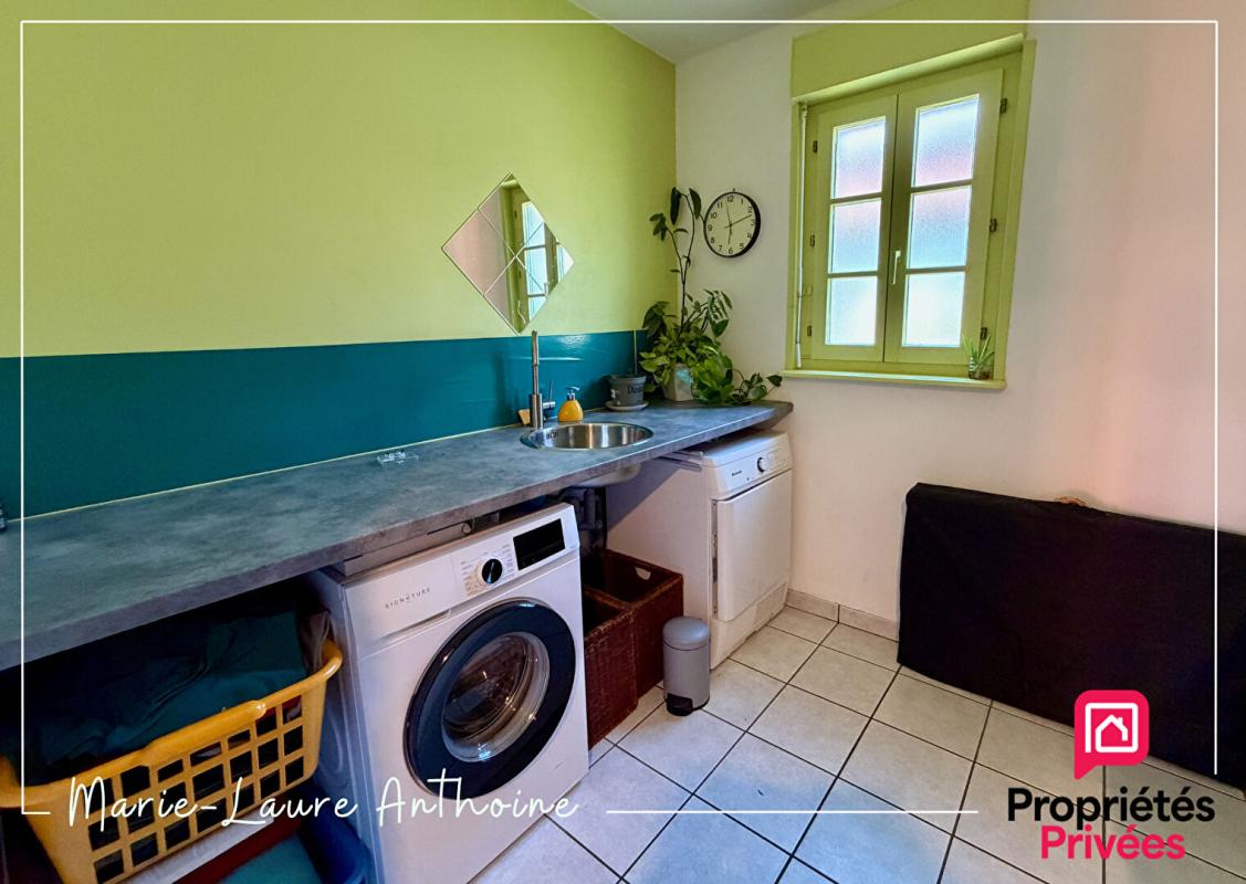 PIERRE-DE-BRESSE Maison Pierre-de-bresse 5 pièce(s) 188m2 13