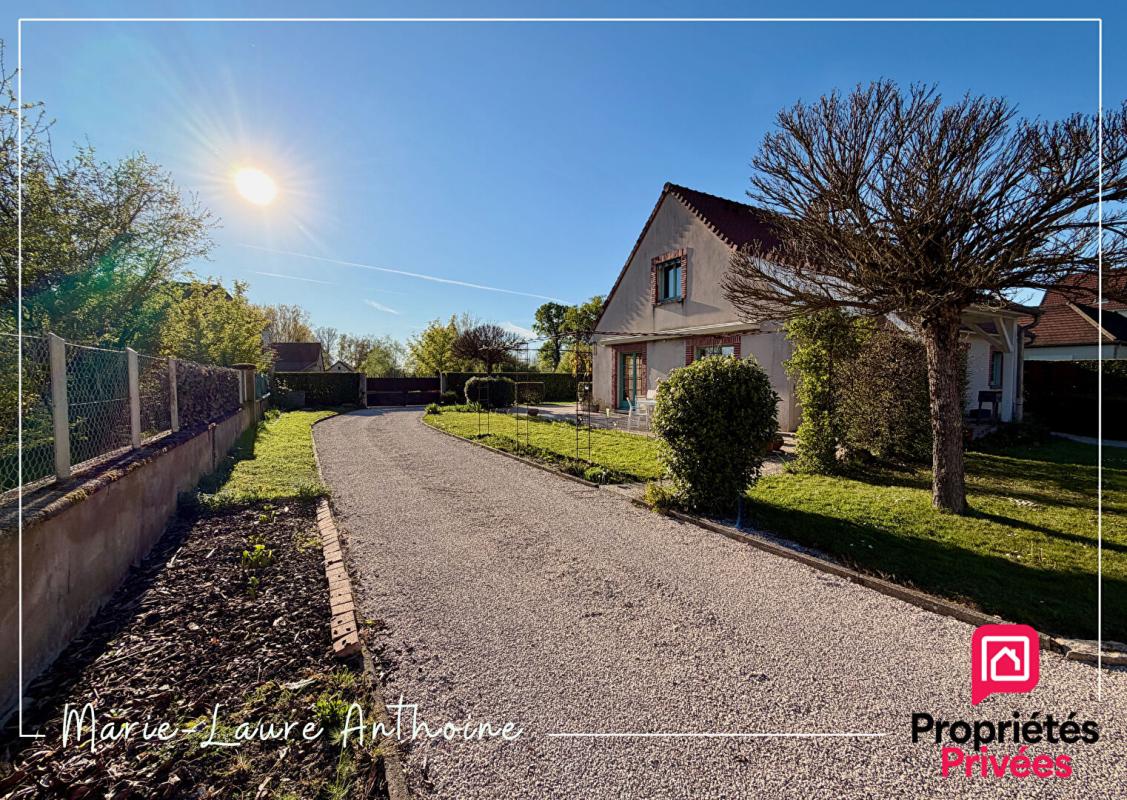 PIERRE-DE-BRESSE Maison Pierre-de-bresse 5 pièce(s) 188m2 16