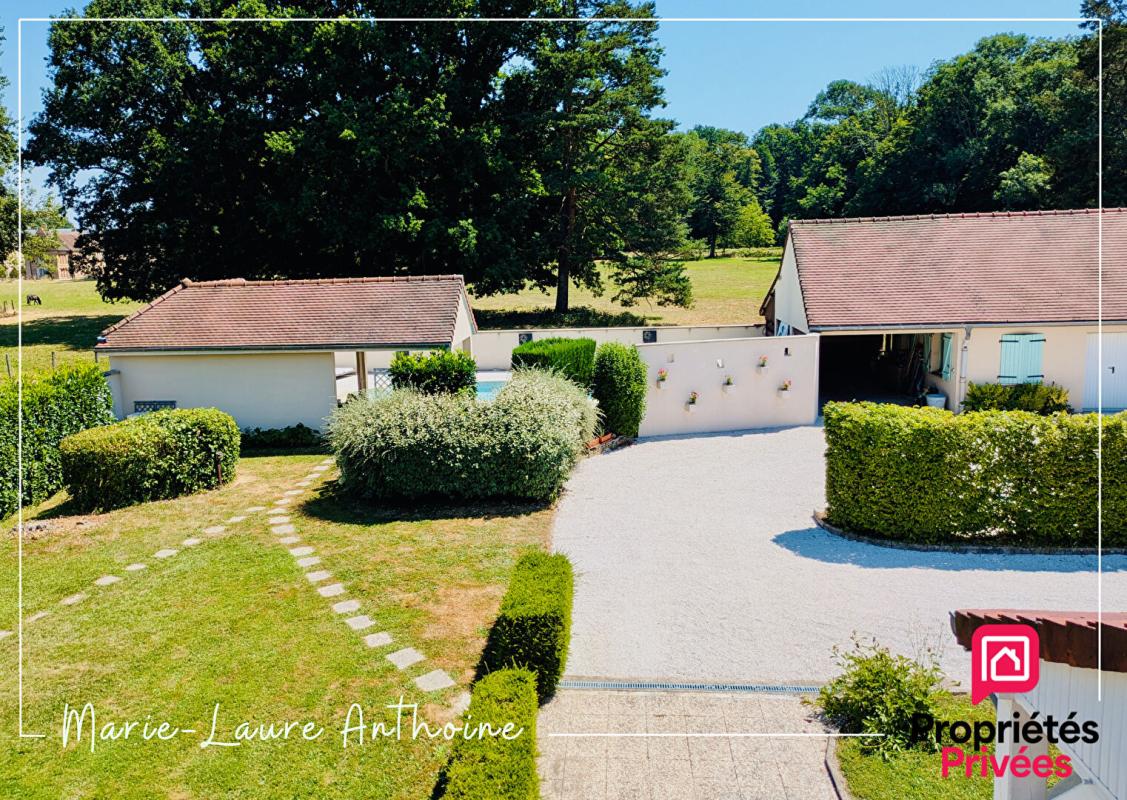 PIERRE-DE-BRESSE Maison Pierre-de-bresse 5 pièce(s) 188m2 18