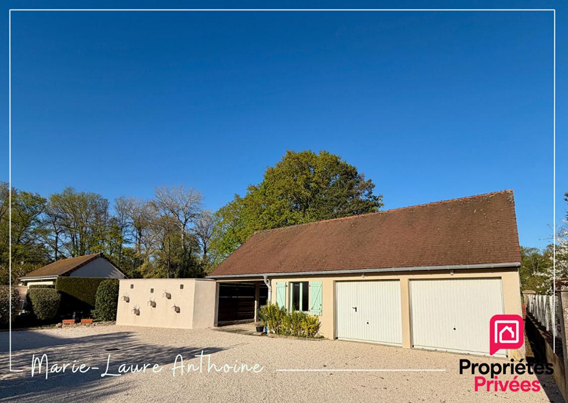 PIERRE-DE-BRESSE Maison Pierre-de-bresse 5 pièce(s) 188m2 2