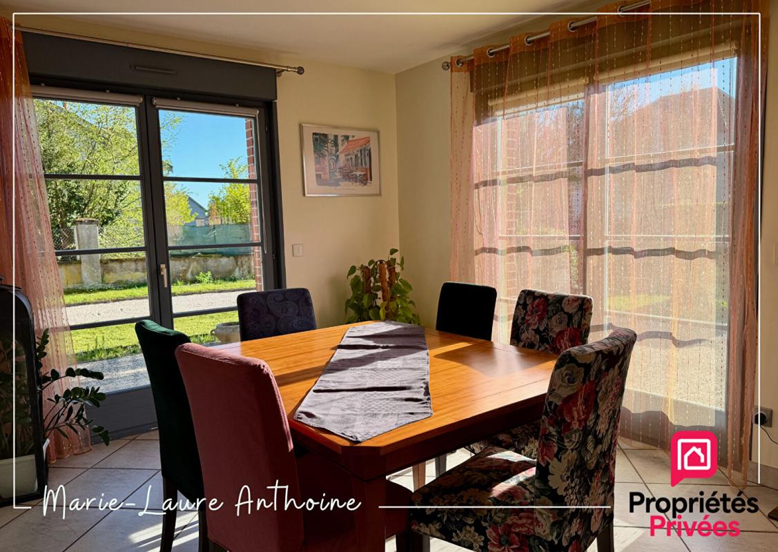 PIERRE-DE-BRESSE Maison Pierre-de-bresse 5 pièce(s) 188m2 6