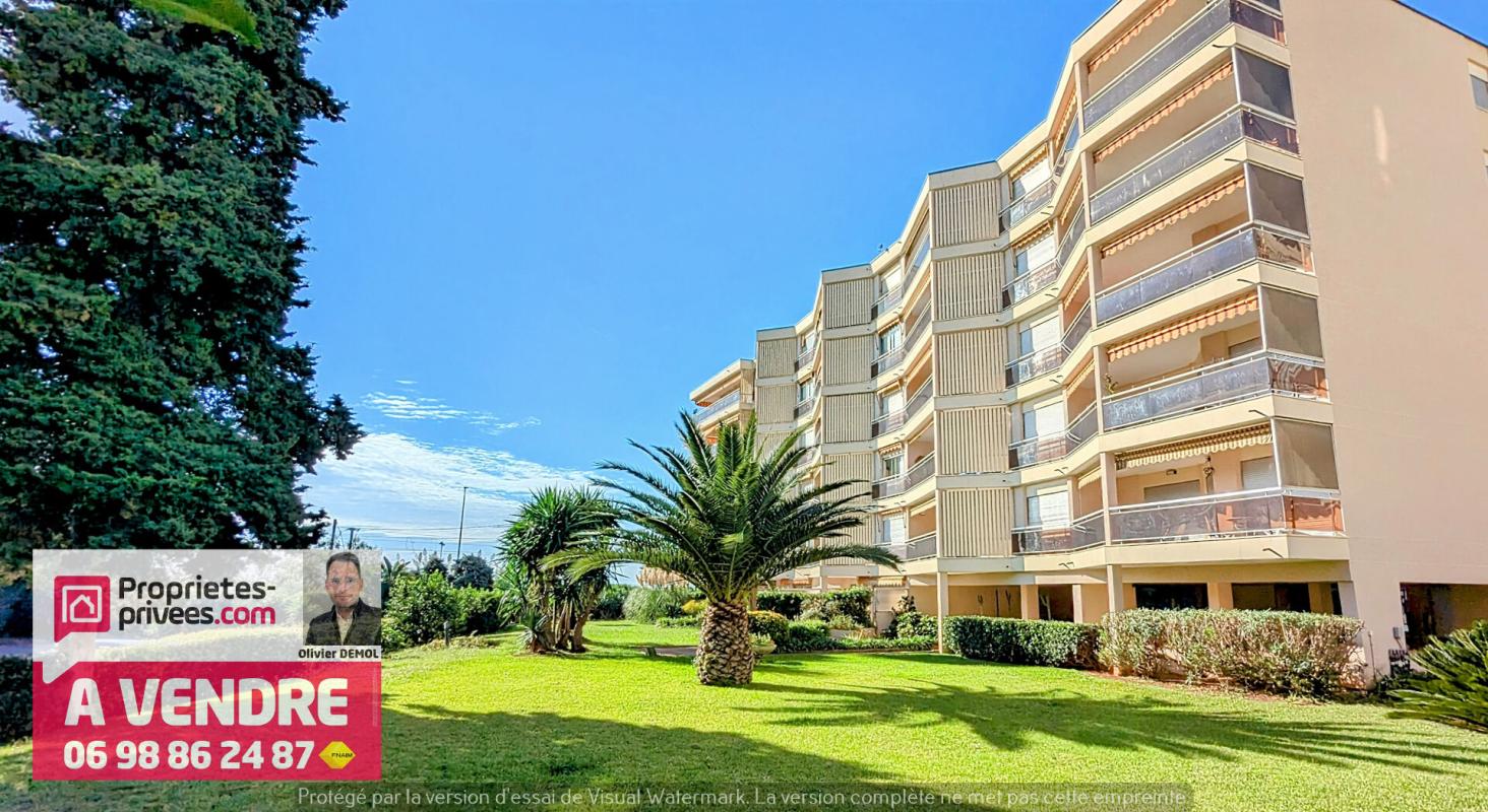 CANNES MAGNIFIQUE STUDIO BORD DE MER - CANNES 12