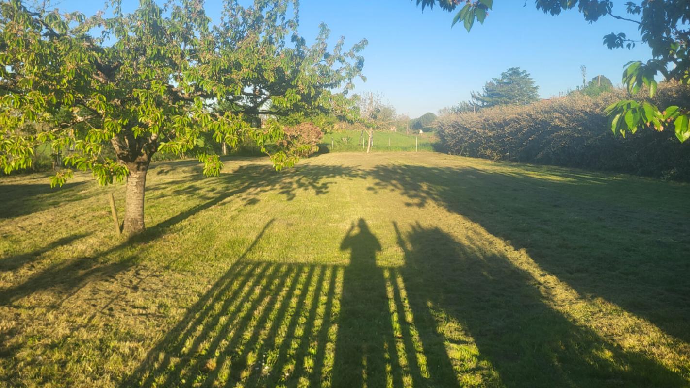 CASTELMAYRAN Maison Castelmayran 10 pièce(s) 255 m2 15