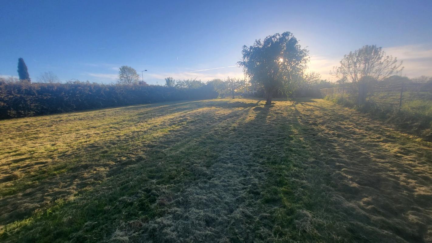 CASTELMAYRAN Maison Castelmayran 10 pièce(s) 255 m2 16