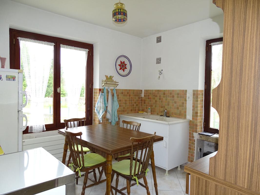 THONAC Maison Thonac 6 pièce(s) 89.40 m2 4