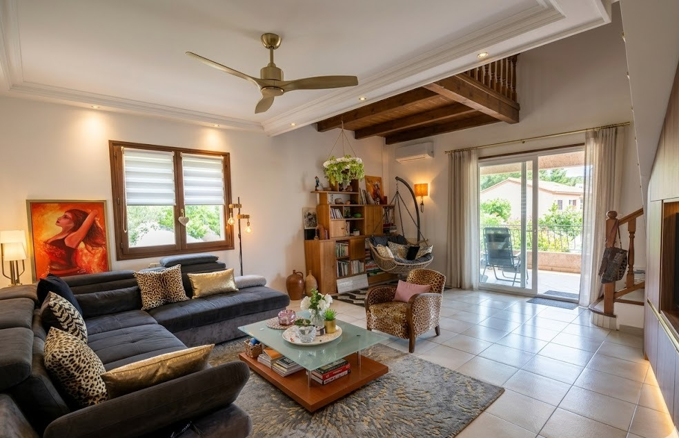 PENTA-DI-CASINCA - VILLA FOLELLI  230 M²  VUE MER PISCINE SECTEUR CALME 4