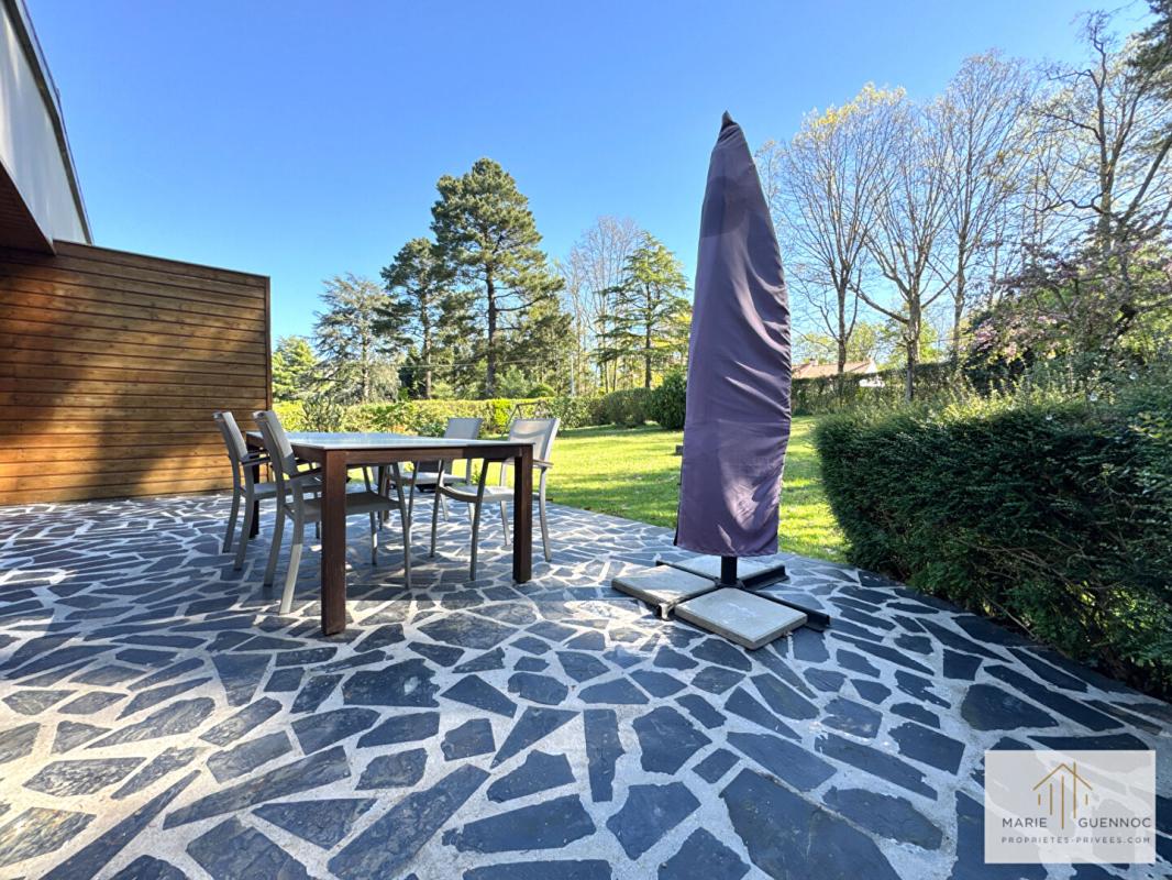 BASSE-GOULAINE Maison de plain-pied 5 pièces située dans un secteur privé de Basse-Goulaine 14