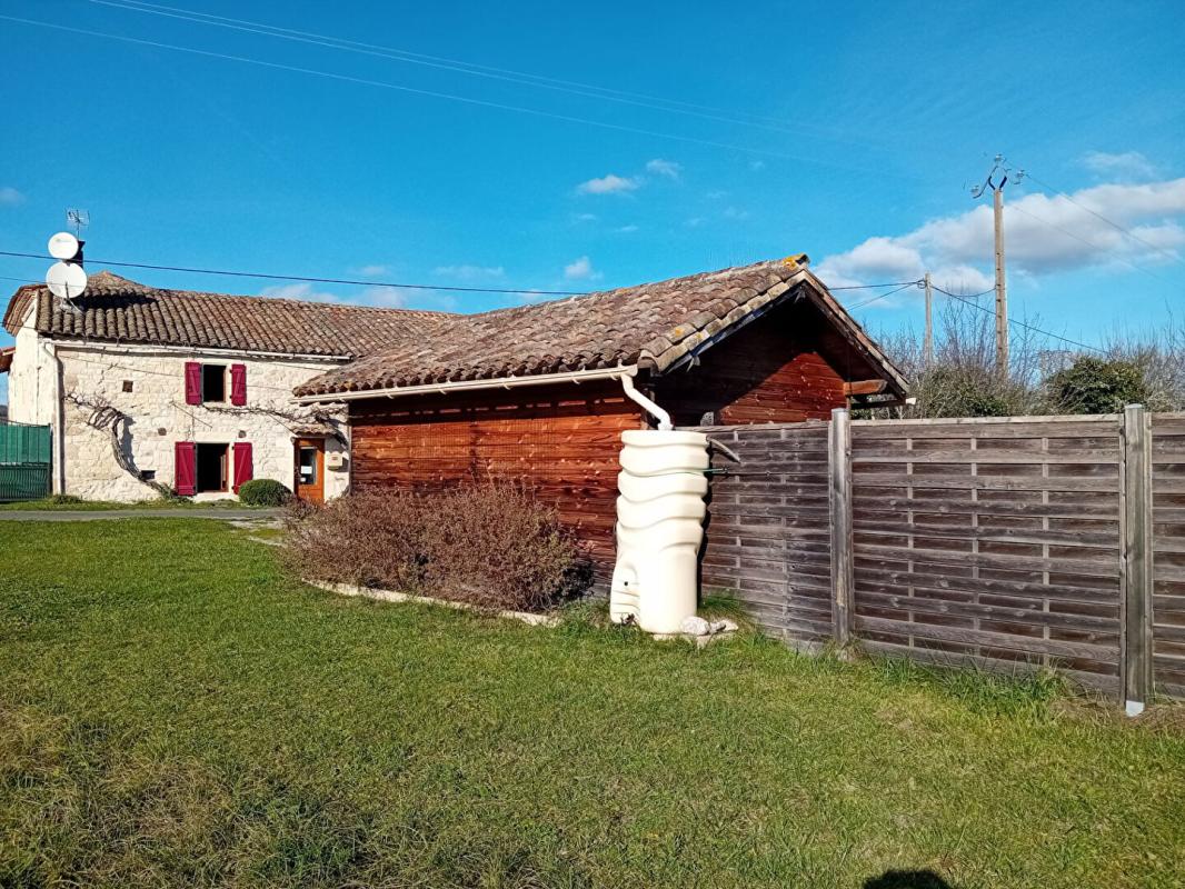 SAINT-BEAUZILE Maison 6 pièces 106m² piscine 17