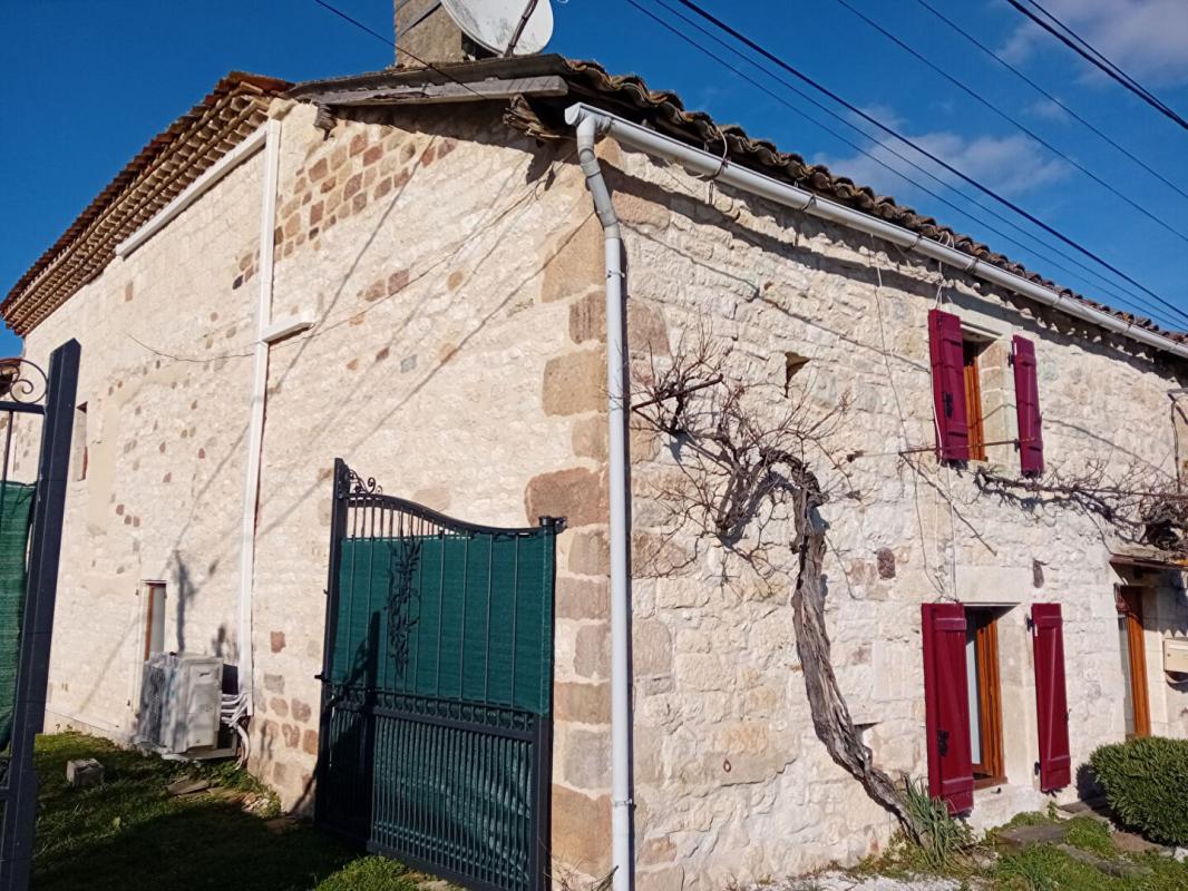 SAINT-BEAUZILE Maison 6 pièces 106m² piscine 3
