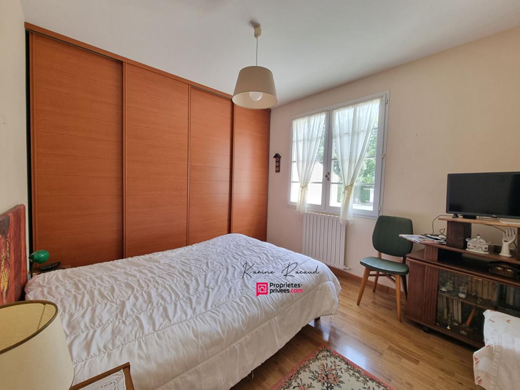 FOUGERE Maison Fougeré 7 pièce(s) 174 m2 , piscine 10