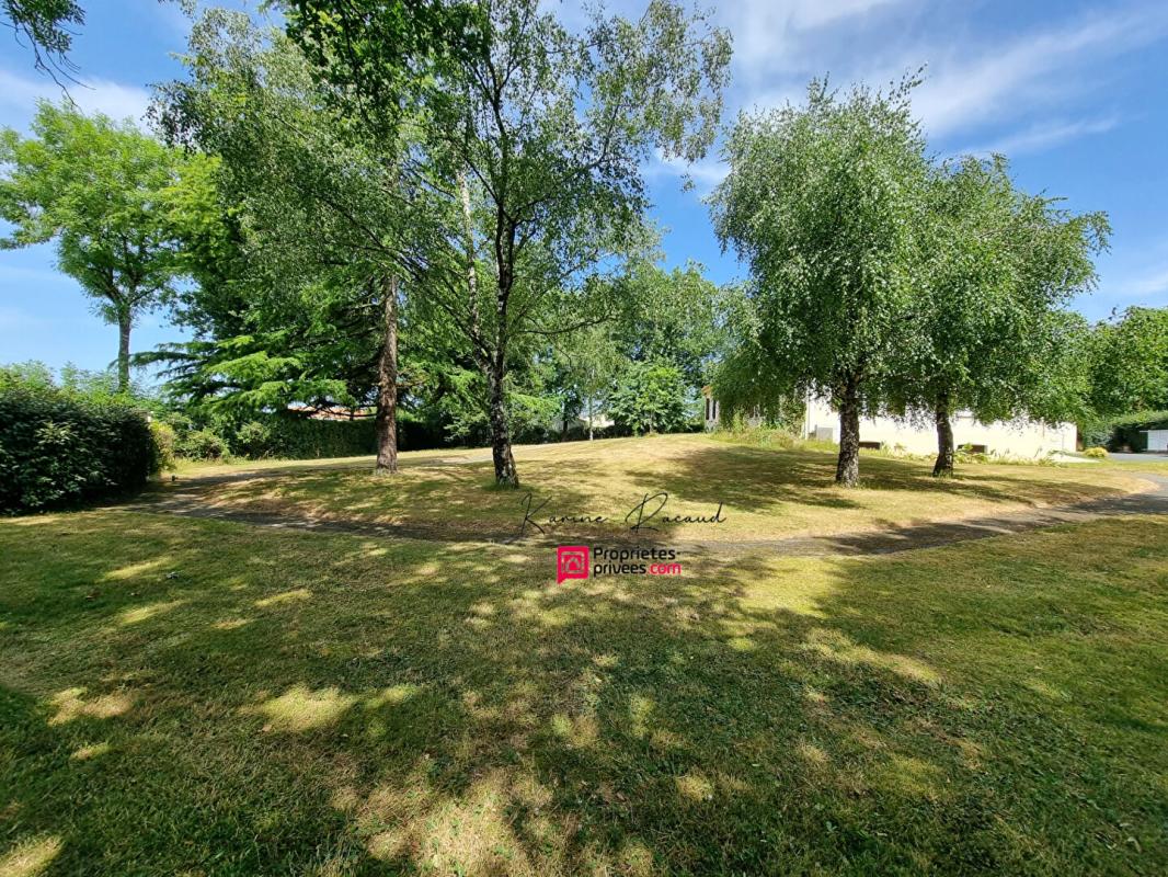 FOUGERE Maison Fougeré 7 pièce(s) 174 m2 , piscine 15