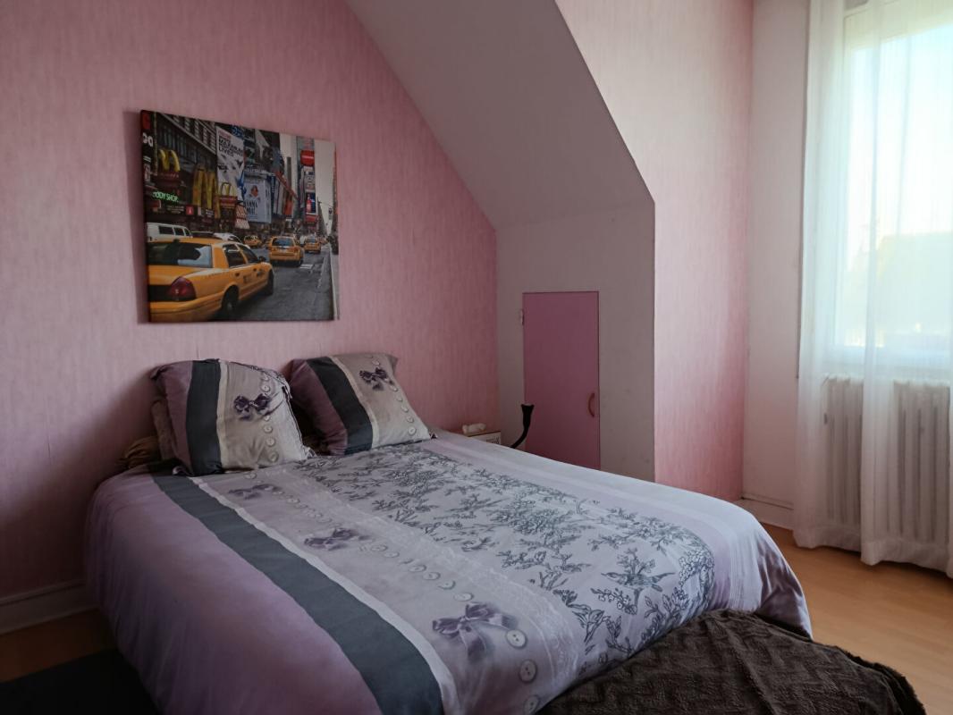 CARHAIX-PLOUGUER maison 116 M2 '4 chambres 10