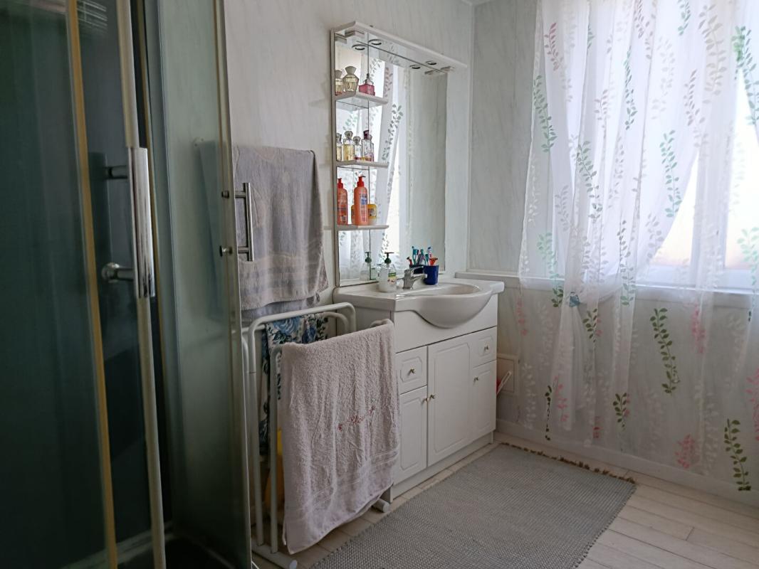 CARHAIX-PLOUGUER maison 116 M2 '4 chambres 12