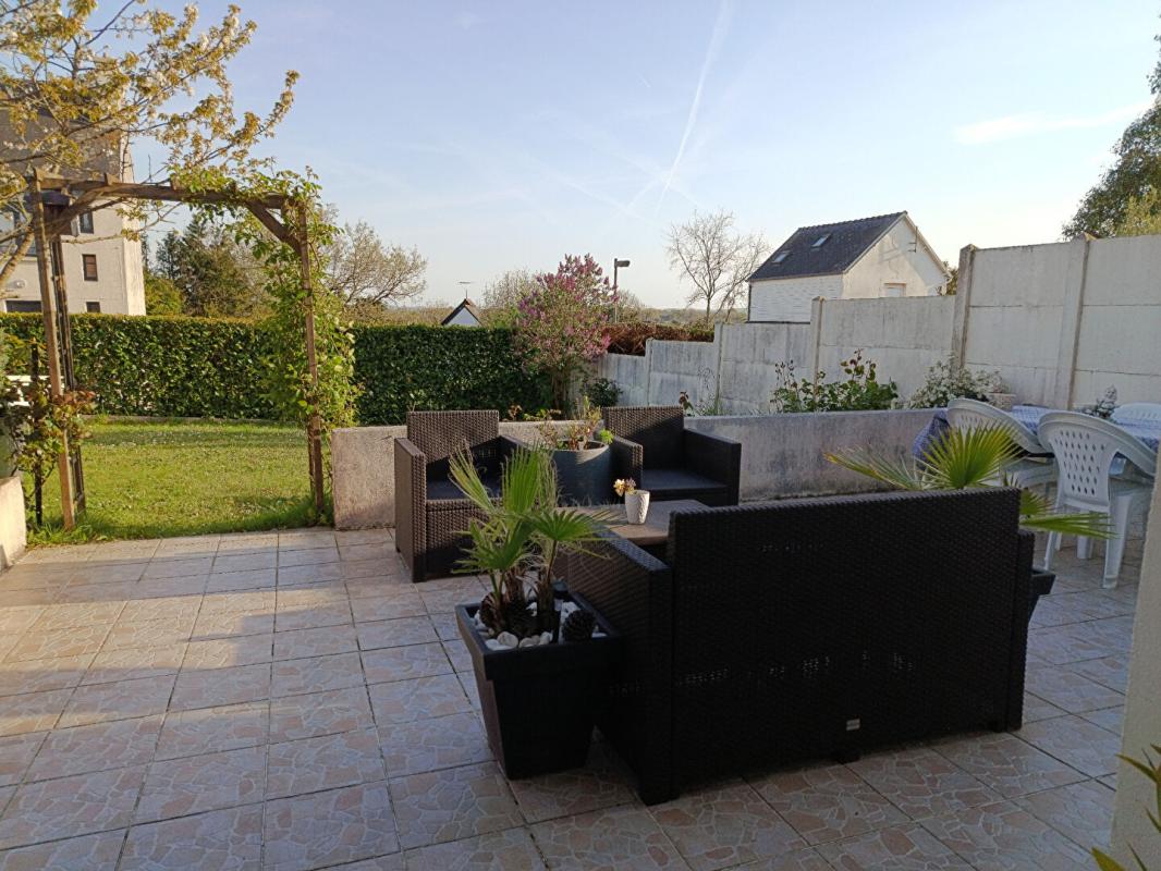 CARHAIX-PLOUGUER maison 116 M2 '4 chambres 16