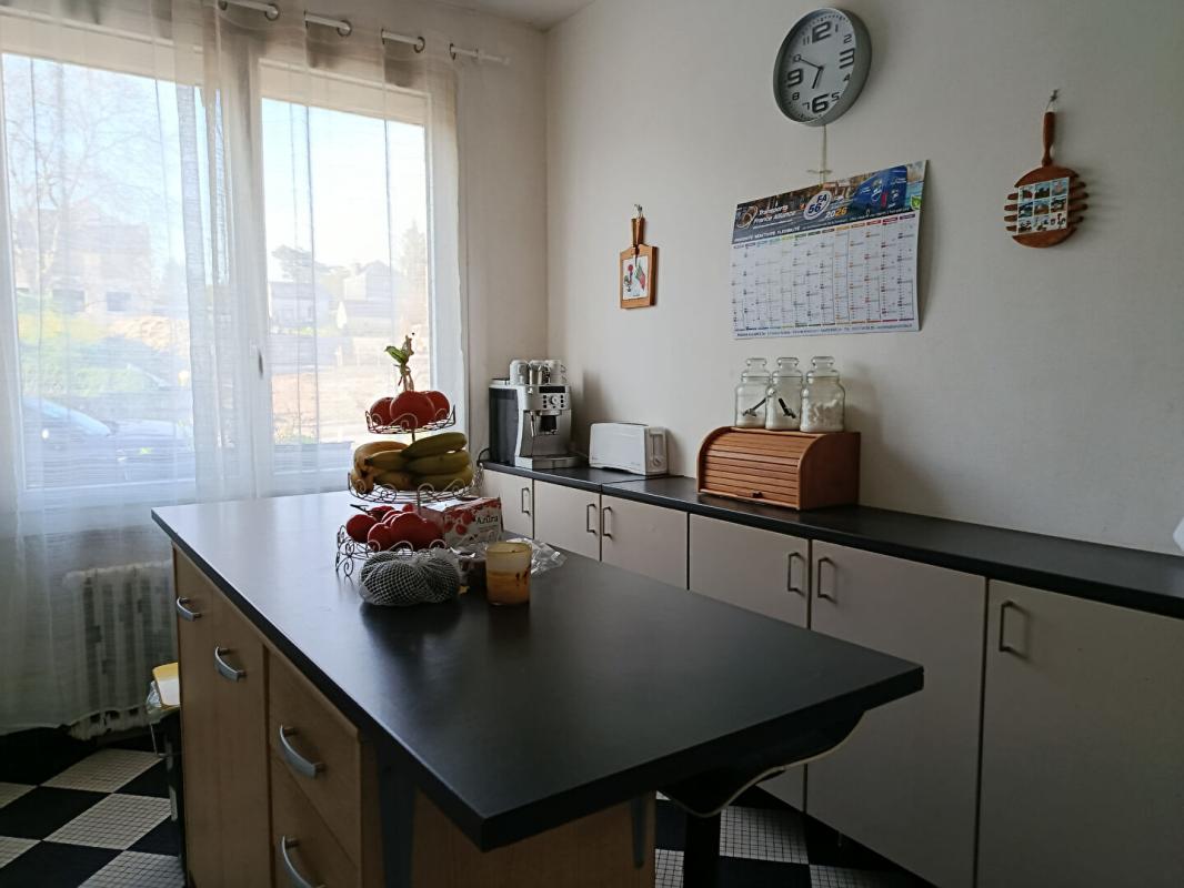 CARHAIX-PLOUGUER maison 116 M2 '4 chambres 4