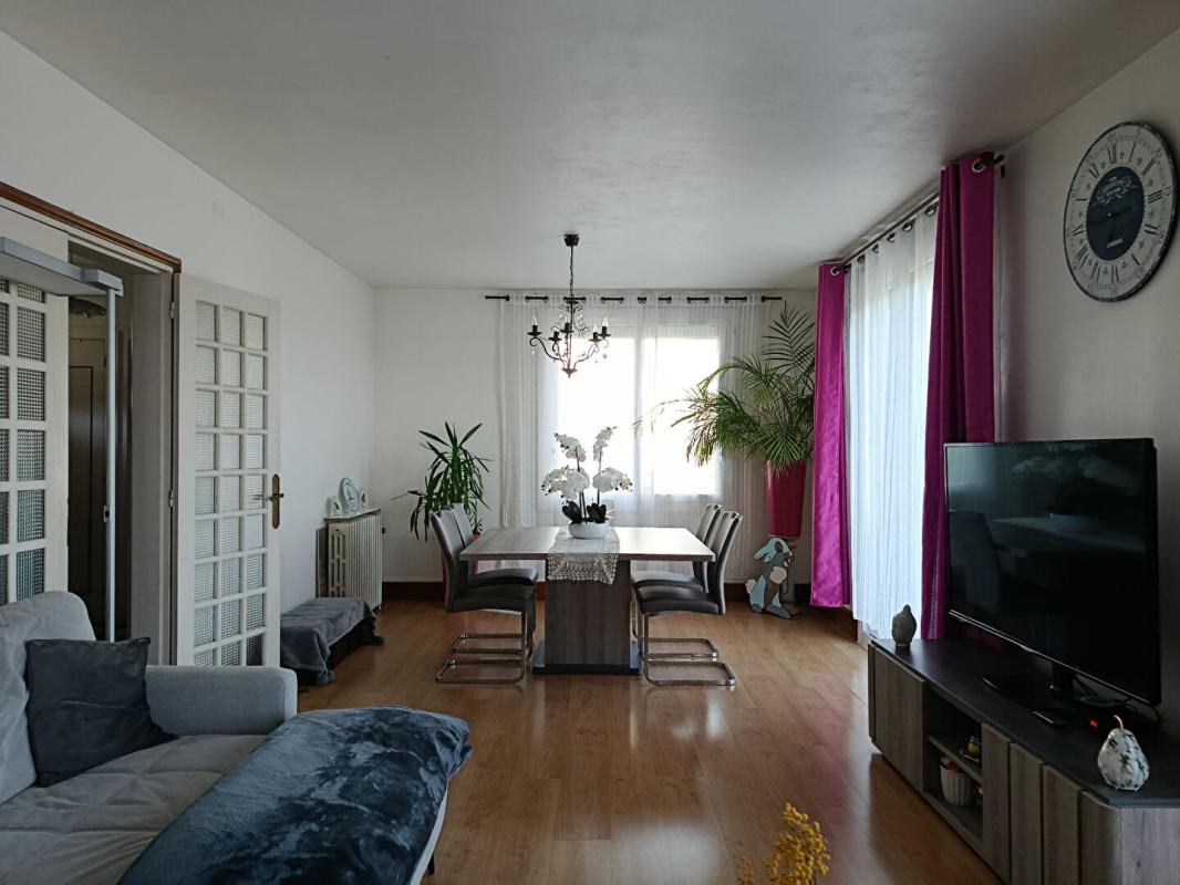 CARHAIX-PLOUGUER maison 116 M2 '4 chambres 6