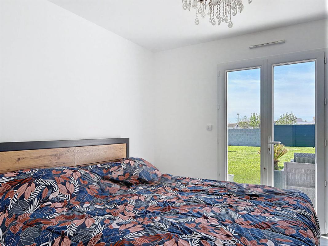 FERRIERES Plain-pied 2019 - 79 m² - 2 chambres - Grand terrain constructible et divisible 10