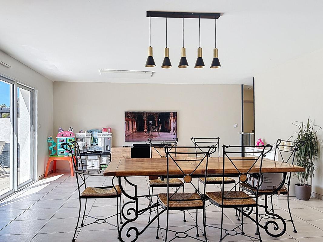 FERRIERES Plain-pied 2019 - 79 m² - 2 chambres - Grand terrain constructible et divisible 5