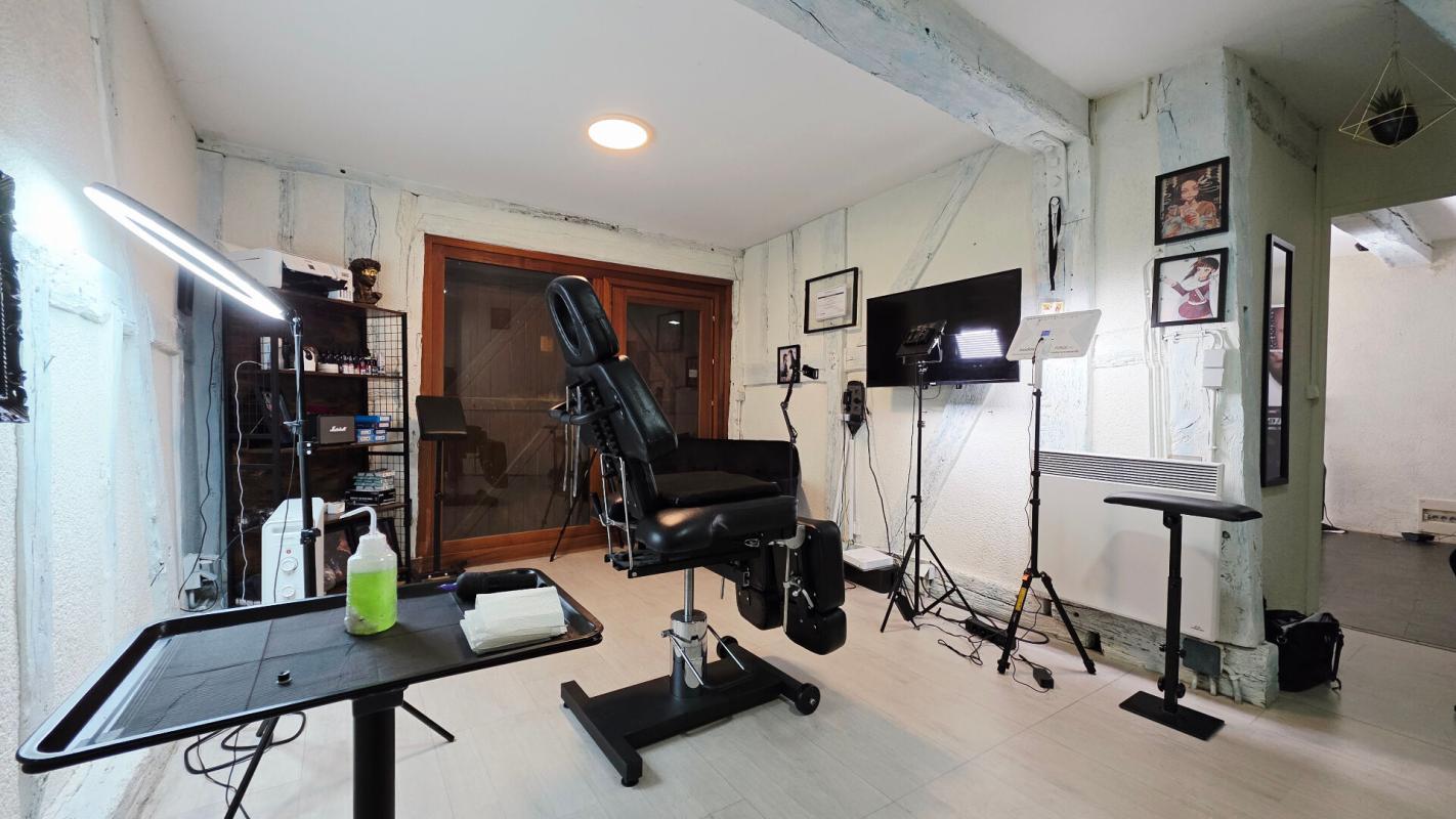 BOURGES BOURGES CENTRE IMMEUBLE DE RAPPORT 120 m² 2 LOTS 11