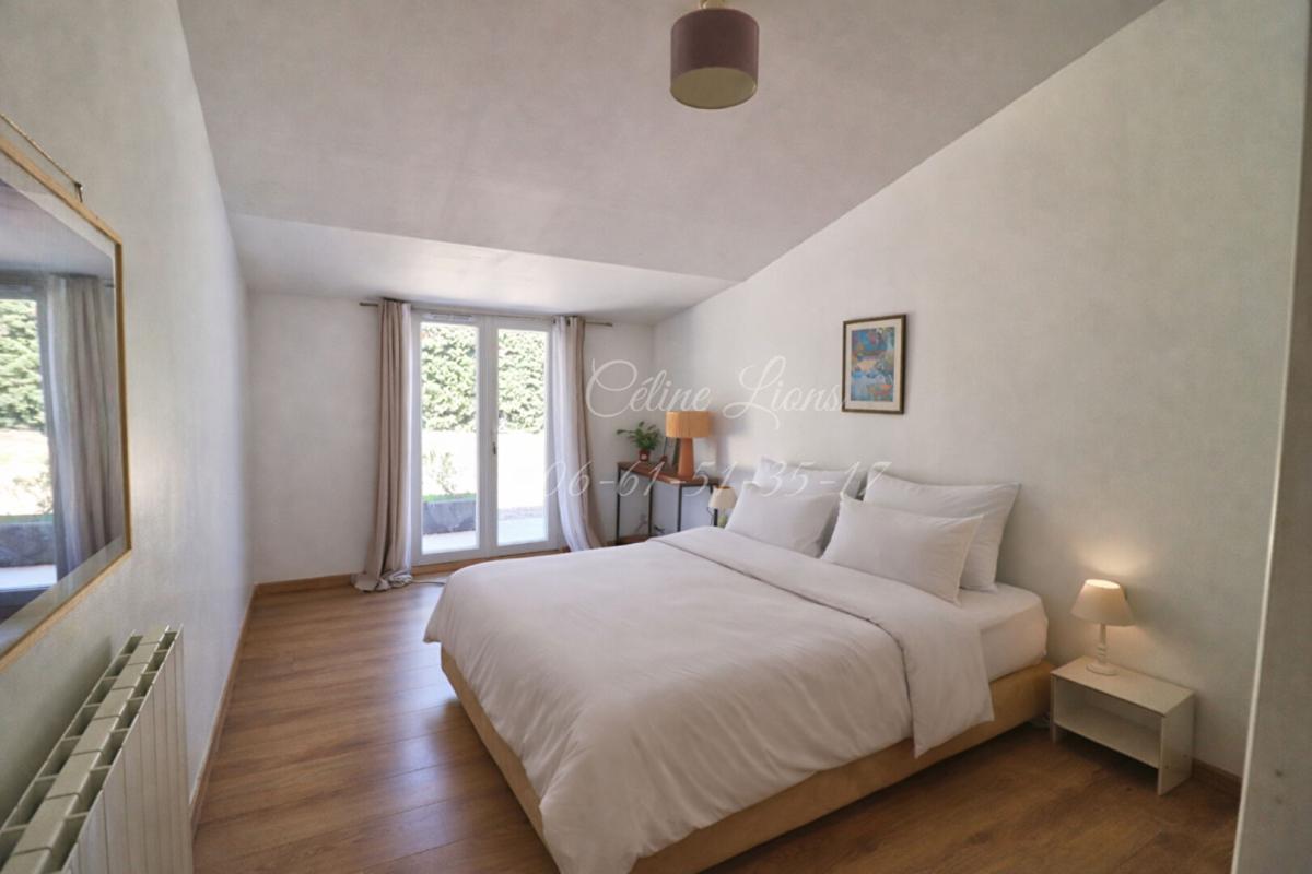 TEYRAN Propriété de charme, Vue dégagée, calme absolu et sans vis-à-vis 6