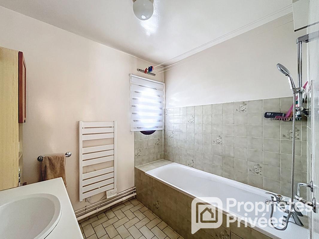 CHATILLON Maison familiale avec jardin ? Quartier des Roissys 9