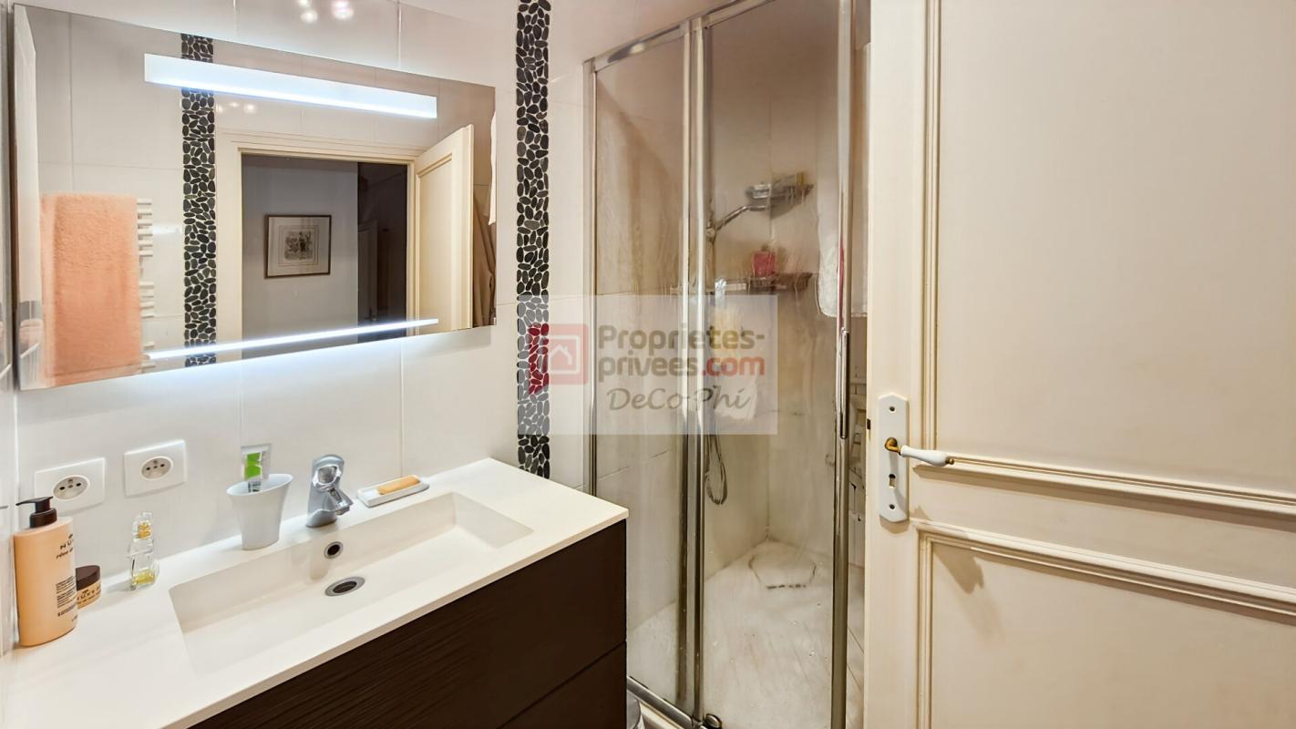 VERSAILLES Versailles Ermitage 100 m2 lumineux et calme 4 pièces Place de la Loi 10