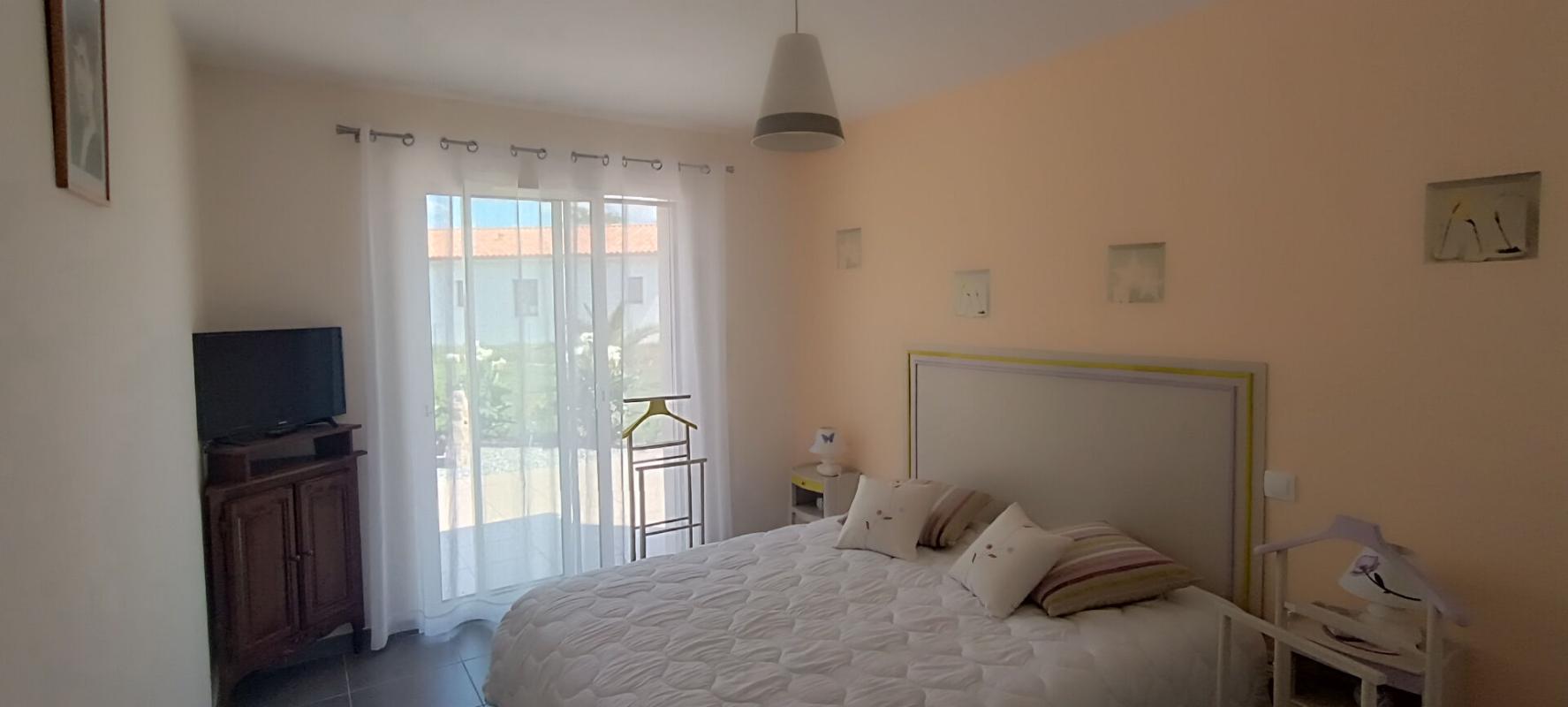 BREUILLET Maison récente 15