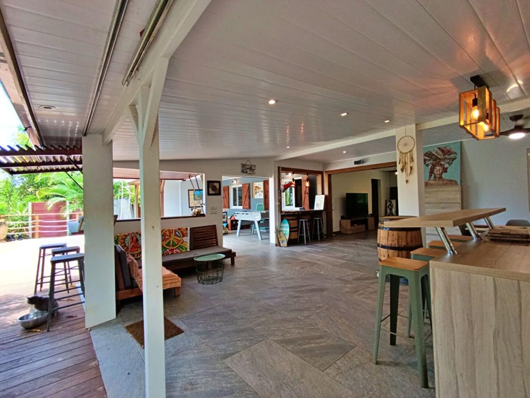 SAINTE-MARIE Villa F5 de standing de 268 m² - vue mer avec jacuzzi à Sainte-Marie 14