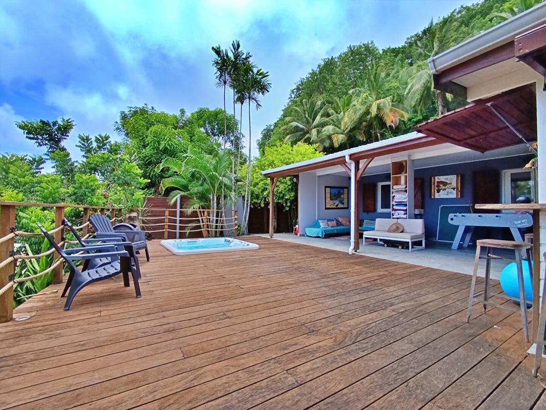 SAINTE-MARIE Villa F5 de standing de 268 m² - vue mer avec jacuzzi à Sainte-Marie 4