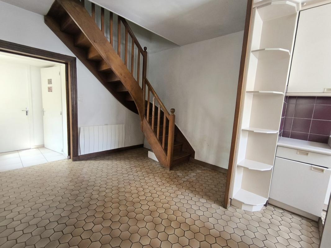 ALENCON Maison de ville avec jardin 4