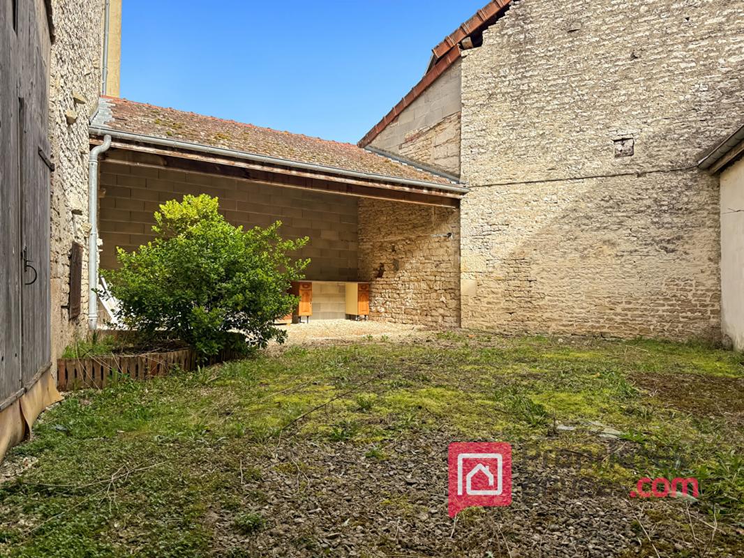 ESSOYES Maison Essoyes 15 pièce(s) 400 m2 16