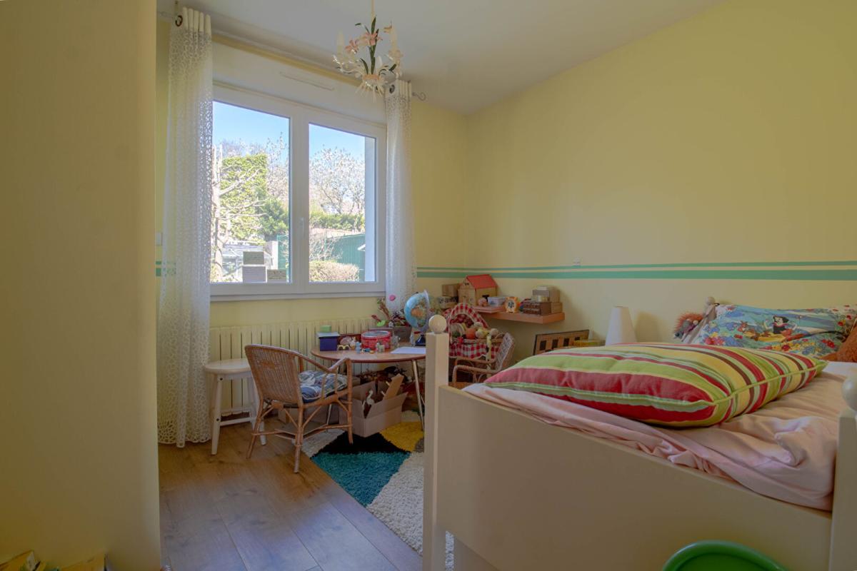 THORIGNY-SUR-MARNE Maison Thorigny Sur Marne 7 pièce(s) 1646 m2 11