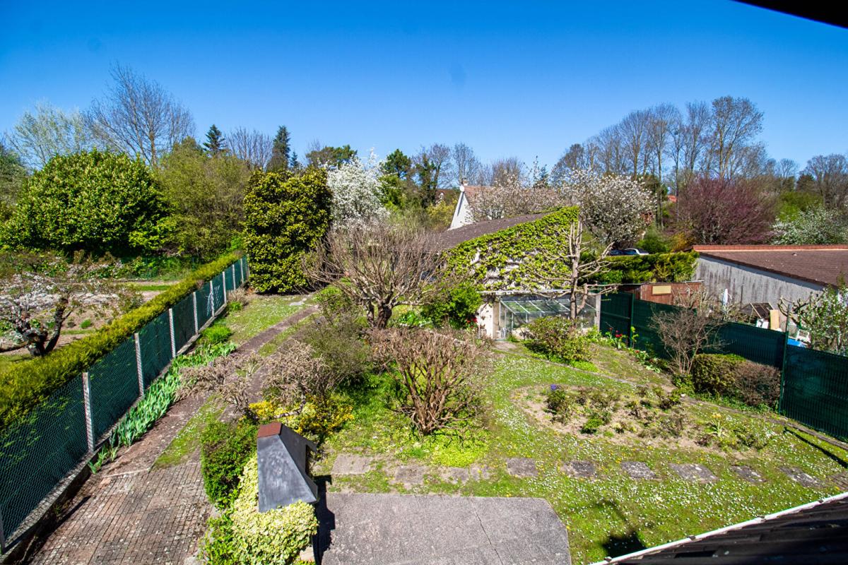 THORIGNY-SUR-MARNE Maison Thorigny Sur Marne 7 pièce(s) 1646 m2 16