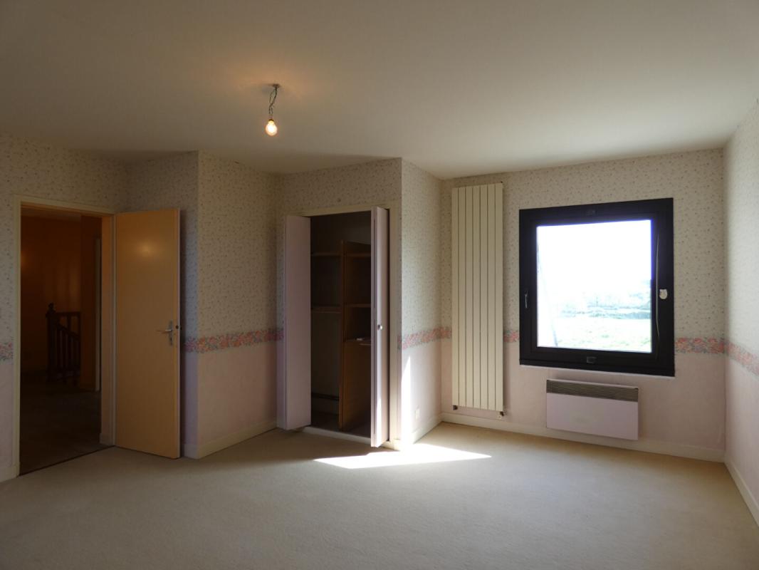 BLAIN Maison  d'architecte de 200m2 - en très bon état - sur près 95 000m2 ! 10