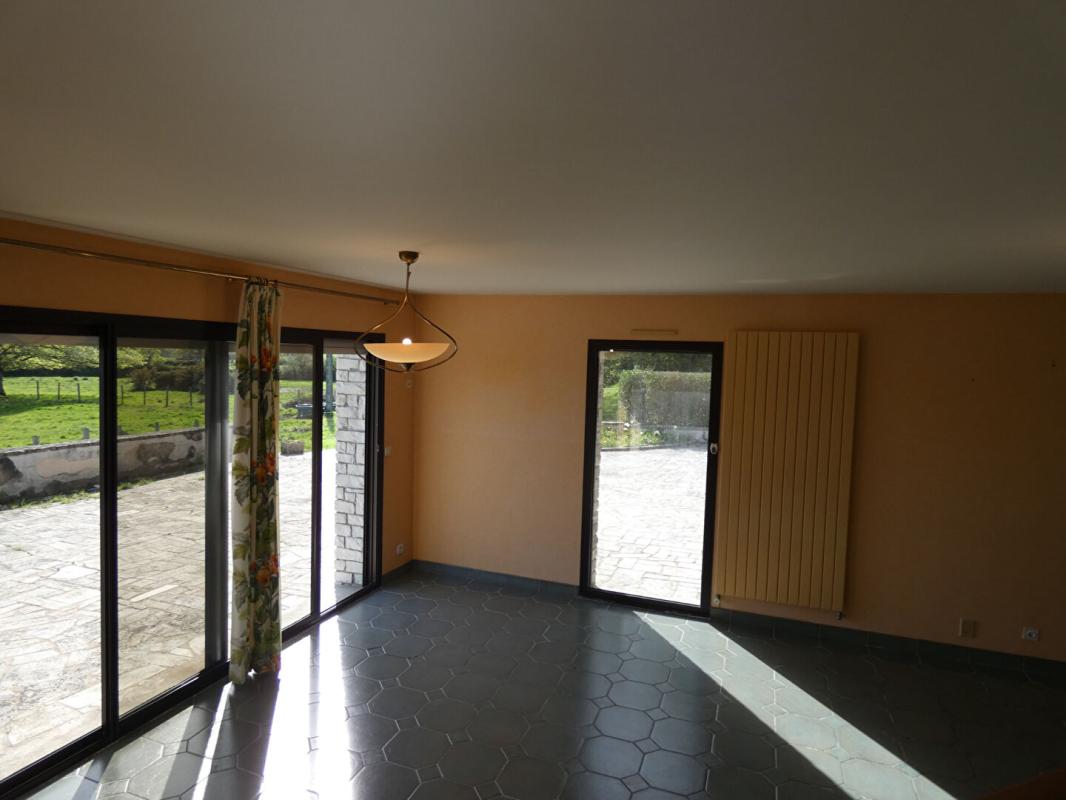 BLAIN Maison  d'architecte de 200m2 - en très bon état - sur près 95 000m2 ! 15