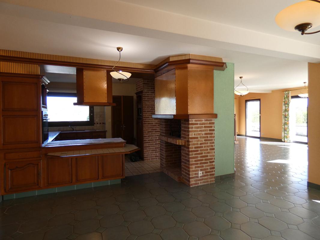 BLAIN Maison  d'architecte de 200m2 - en très bon état - sur près 95 000m2 ! 5