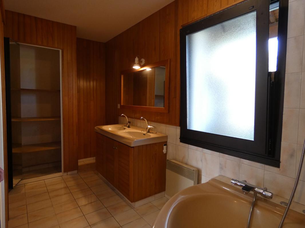 BLAIN Maison  d'architecte de 200m2 - en très bon état - sur près 95 000m2 ! 8