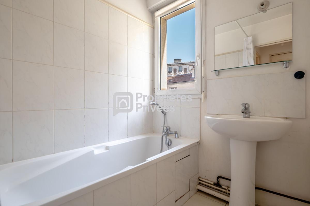 VILLEMOMBLE DEUX PIÈCES 43,56 m² AU PIED DU RER E  IMMEUBLE RÉCENT  FORT POTENTIEL Villemomble - Avenue du Rancy 14