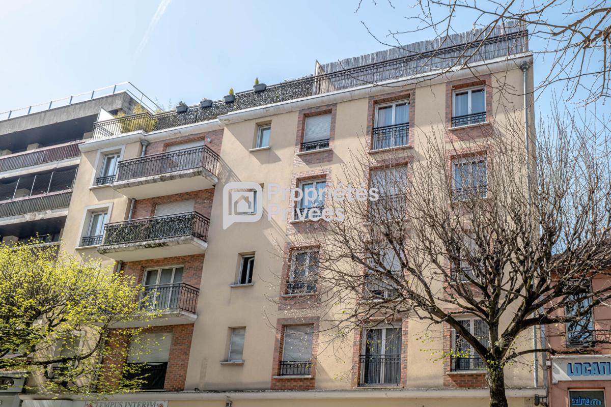 VILLEMOMBLE DEUX PIÈCES 43,56 m² AU PIED DU RER E  IMMEUBLE RÉCENT  FORT POTENTIEL Villemomble - Avenue du Rancy 15