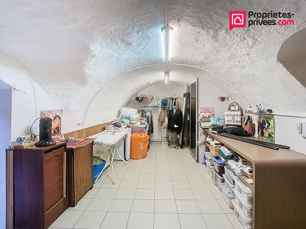 LE VIGAN Local Le Vigan 3 pièce(s) 81 m2 5