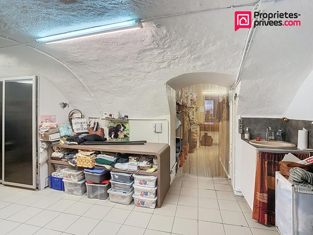 LE VIGAN Local Le Vigan 3 pièce(s) 81 m2 7