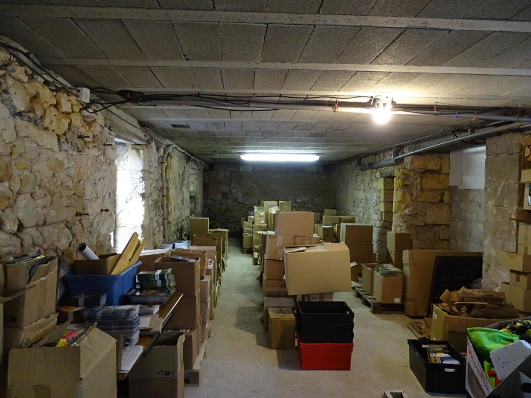 MONTIGNAC Immeuble Montignac Lascaux 13 pièce(s) 338 m2 11