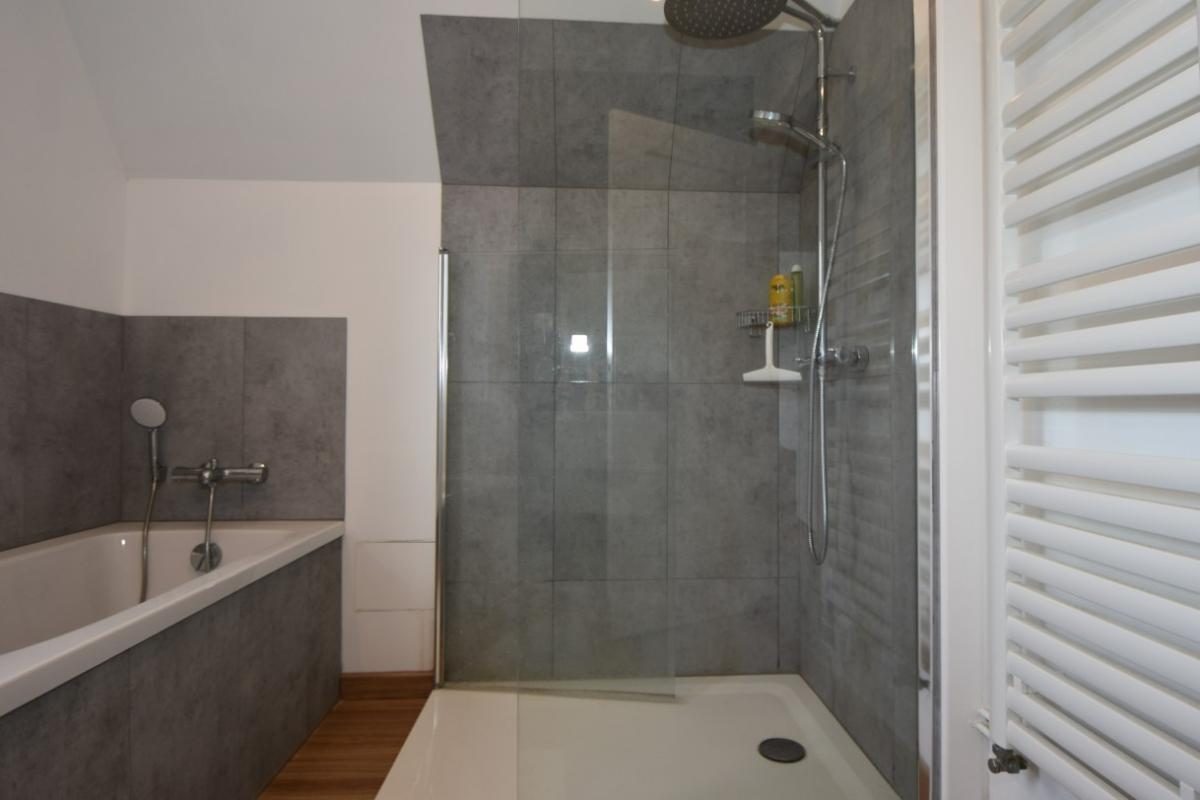 TREGUIER Maison rénovée en centre-ville, proche des commodités 16